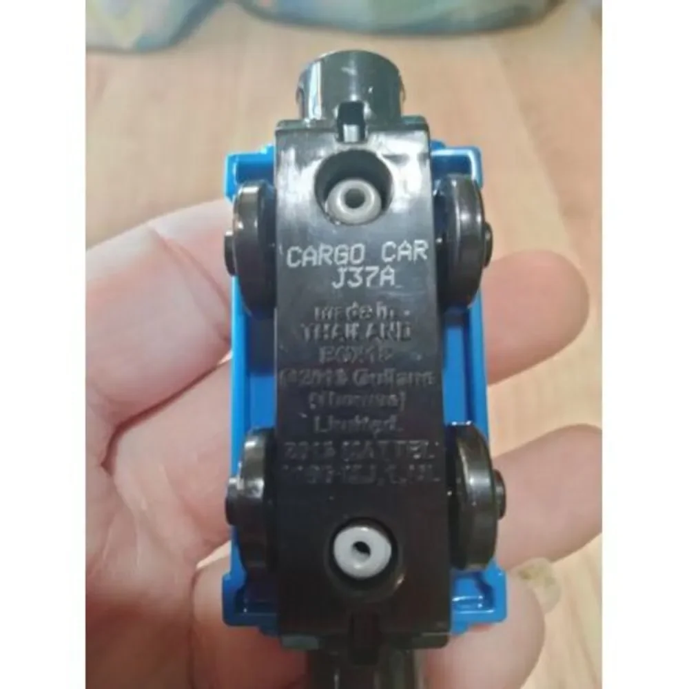 Thomas And Friends Cargo Car J37A‎ 2013